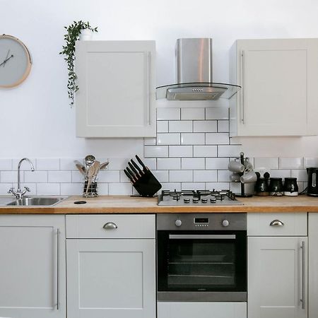 Peaceful Apartment - Dedicated Free Parking - Walk To Centre, Uni, Hosp - Business And Leisure - Contact For Long Stays 엑서터 외부 사진