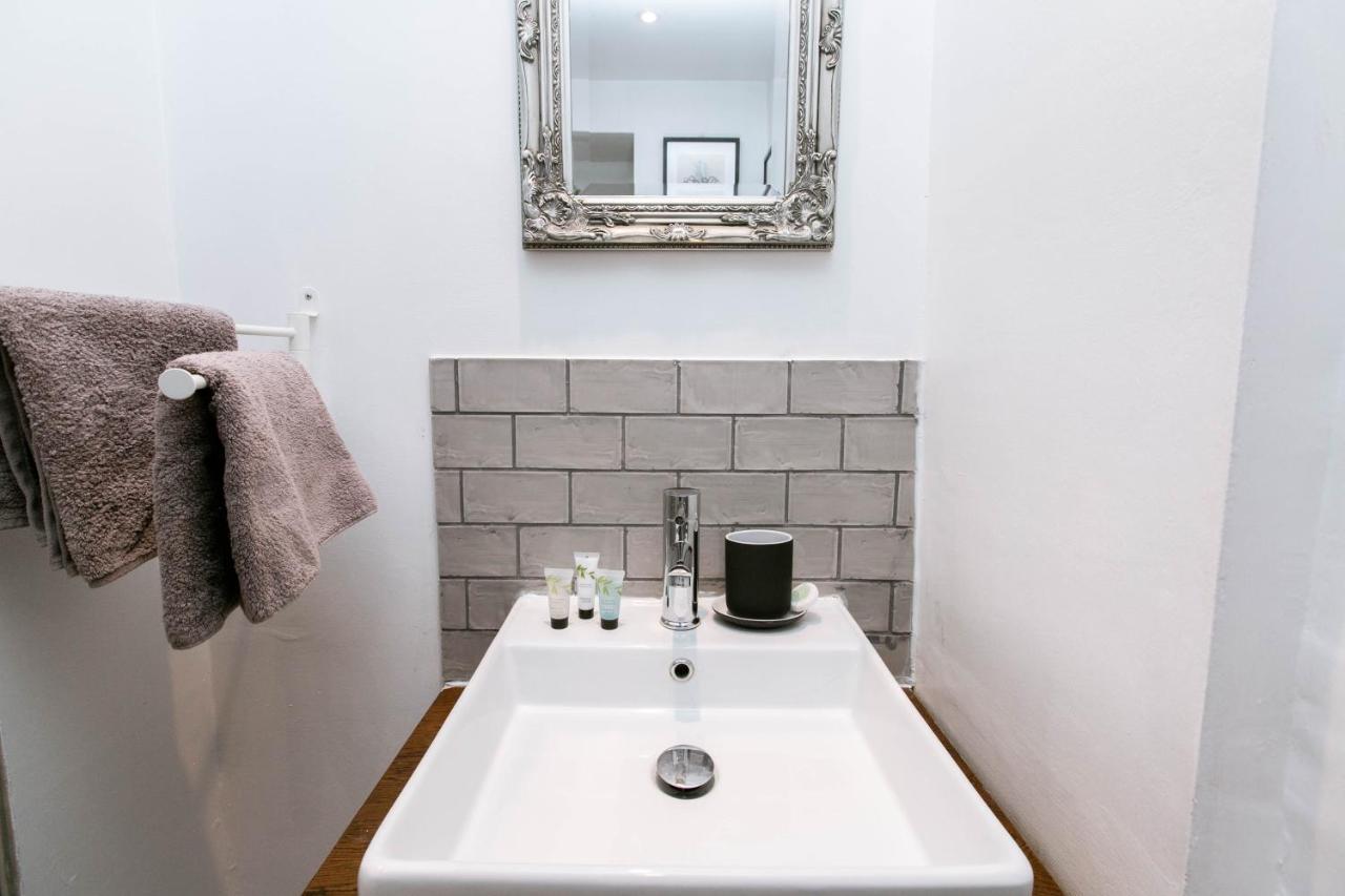 Peaceful Apartment - Dedicated Free Parking - Walk To Centre, Uni, Hosp - Business And Leisure - Contact For Long Stays 엑서터 외부 사진